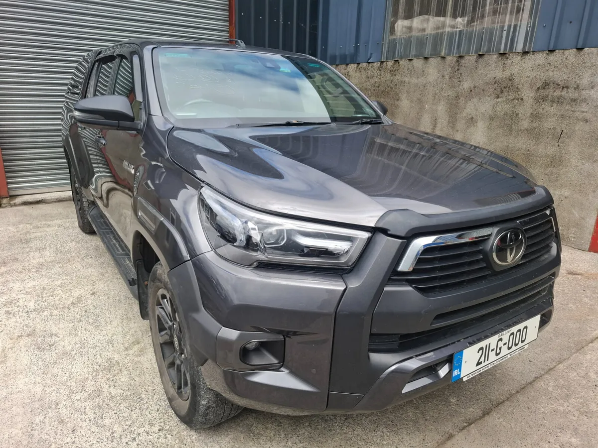 Toyota Hilux 2021  2.8 Auto 200bhp - Image 2