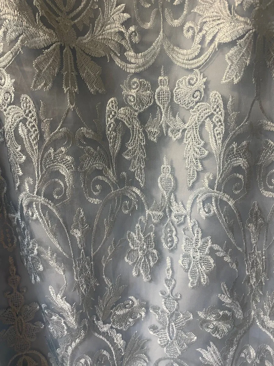 Wedding outfit - Image 3