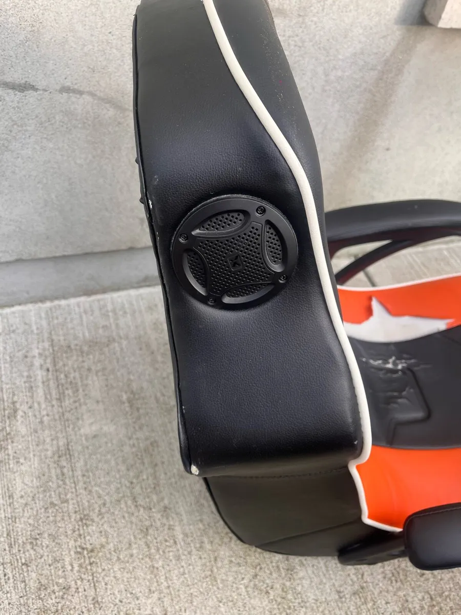 Gaming chair - Image 3