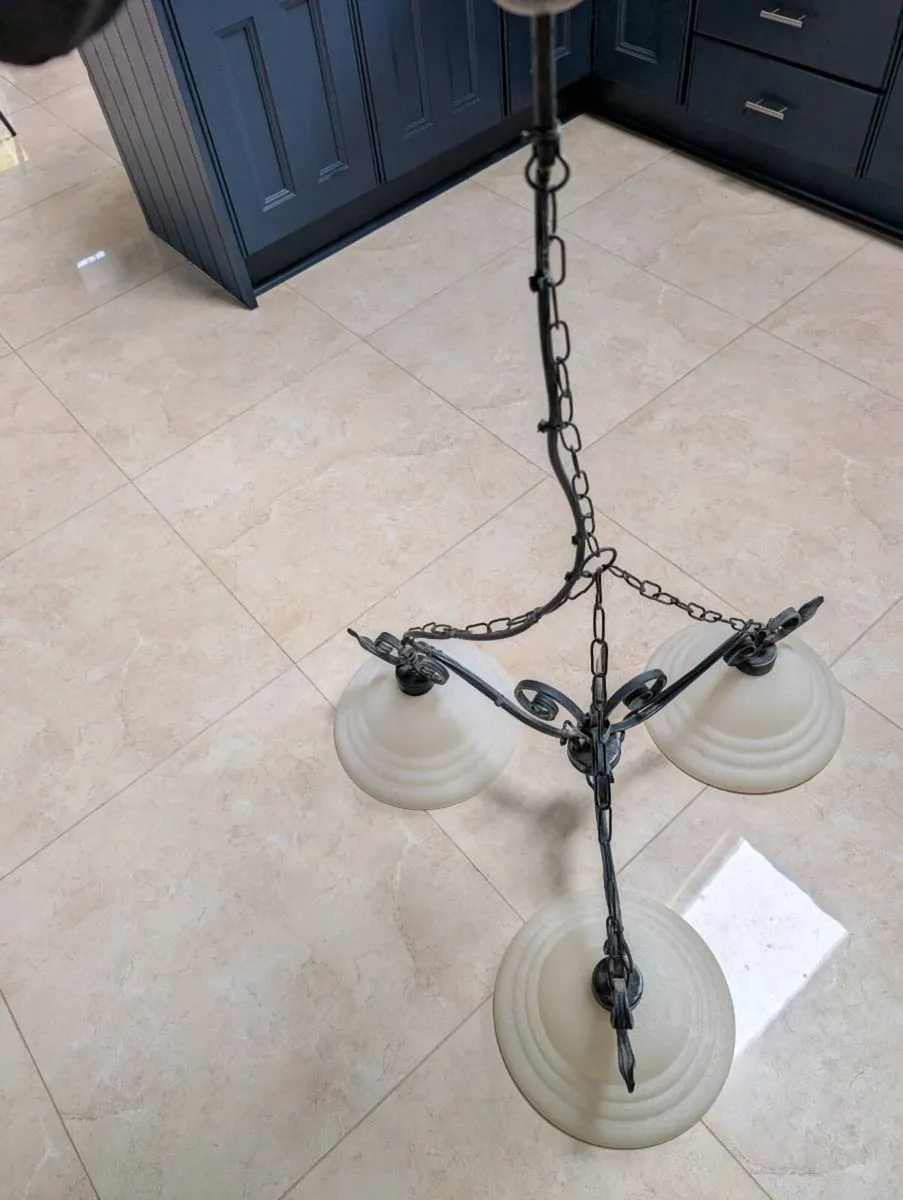 Vintage-style chandelier Lighting - Image 2