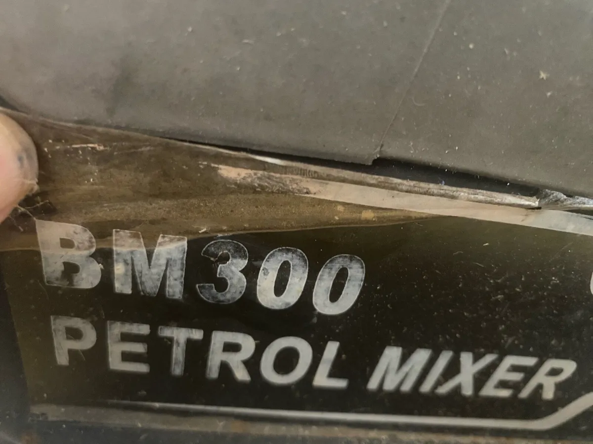 Cement mixer petrol - Image 4