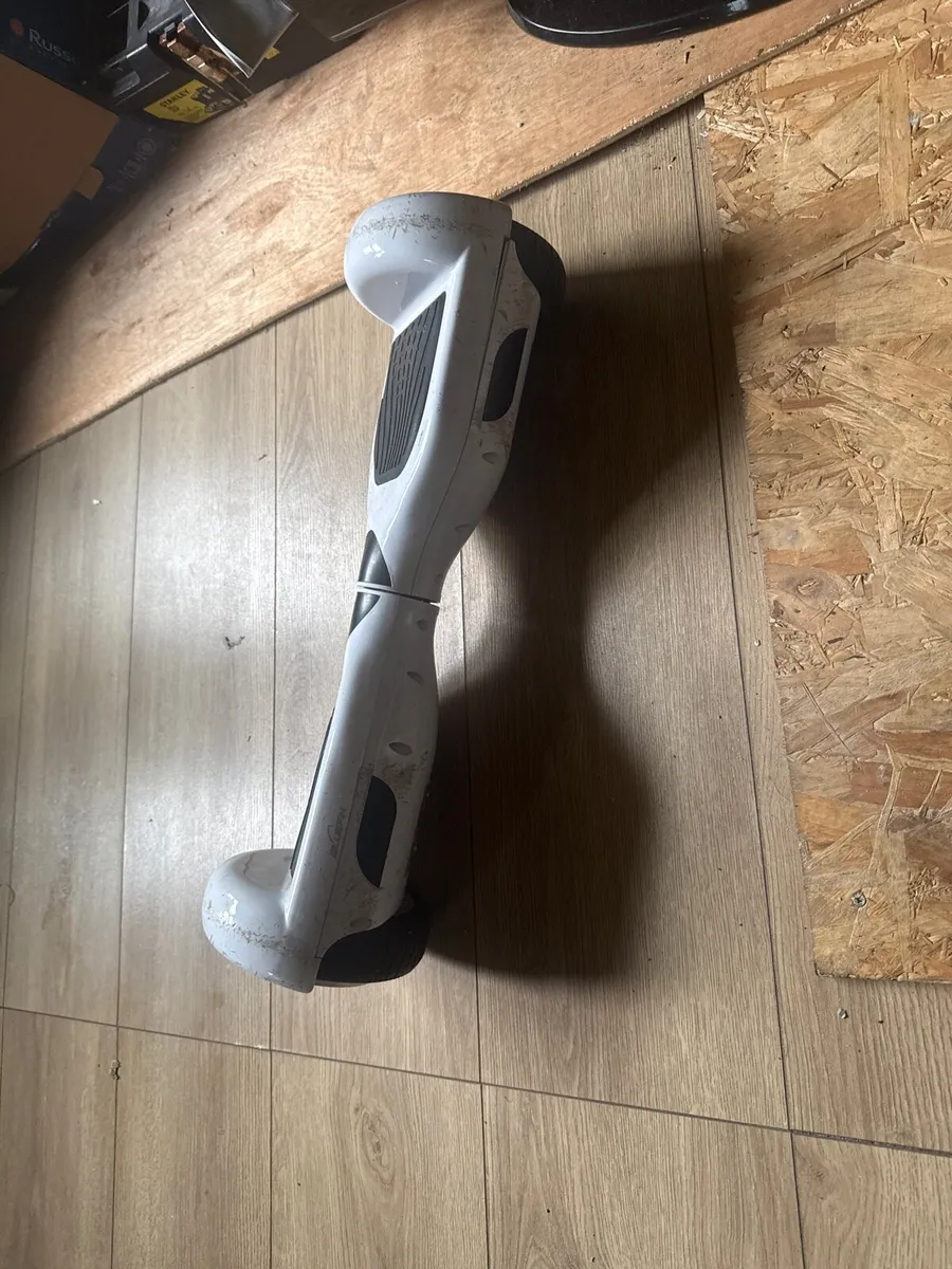 Hover board no charger - Image 1