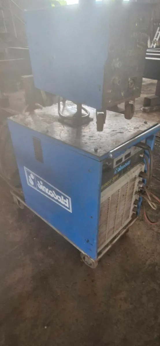 Mig welder - Image 1