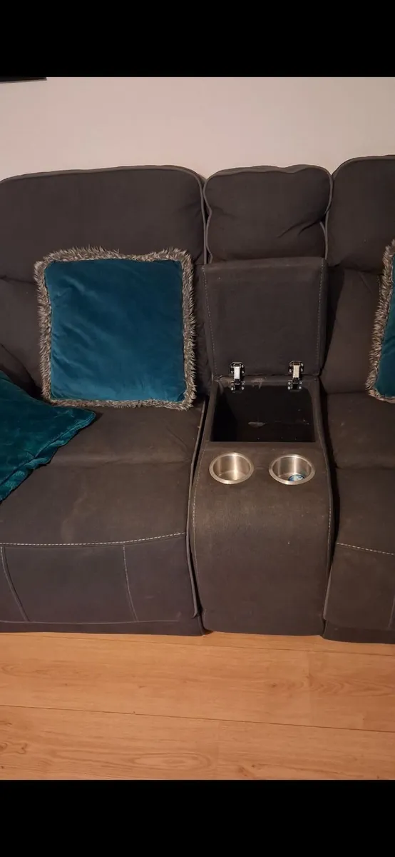 3seater and 2 seater manual recliners set - Image 4