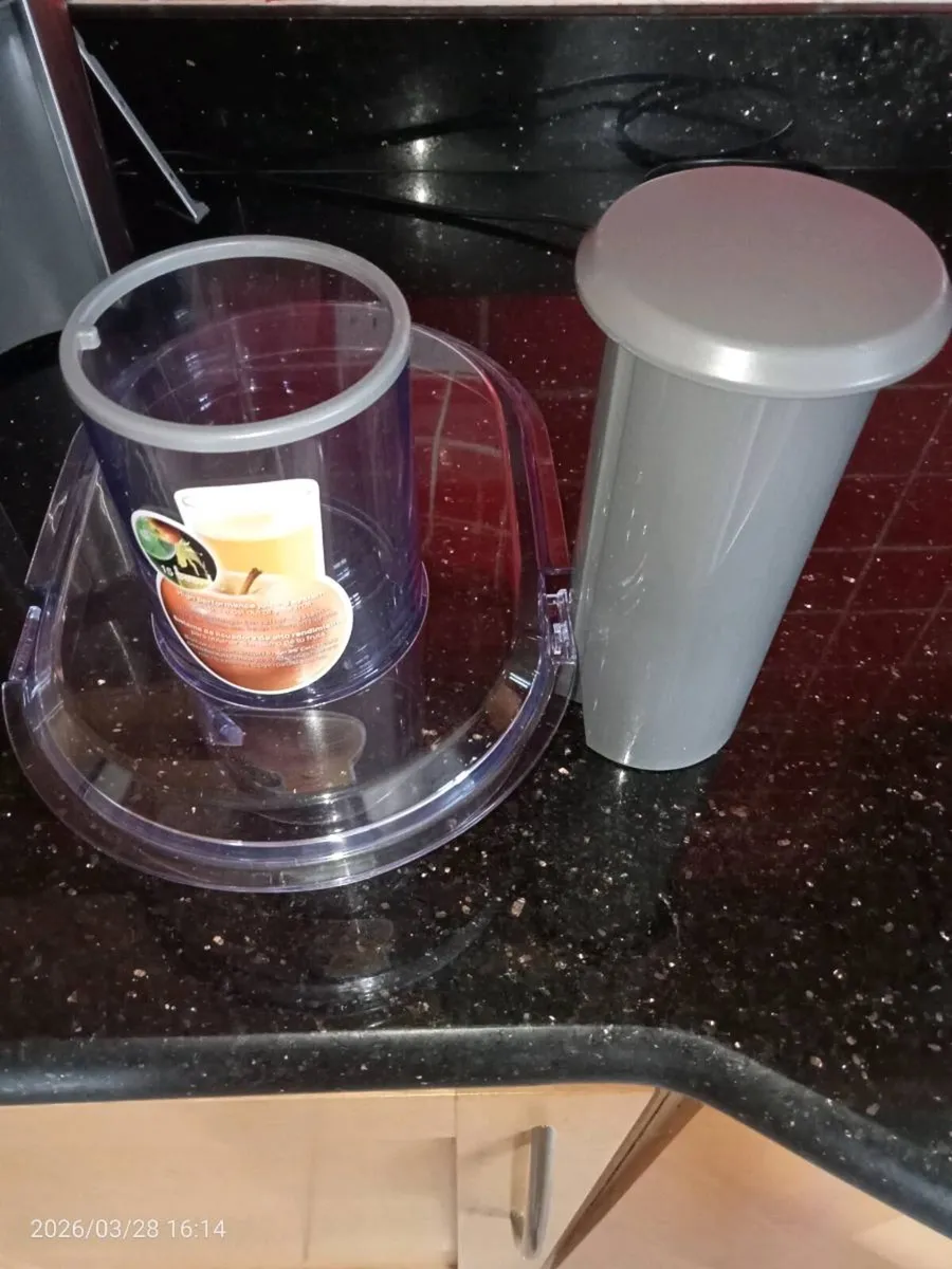 Juice and capsule coffee maker - Image 4