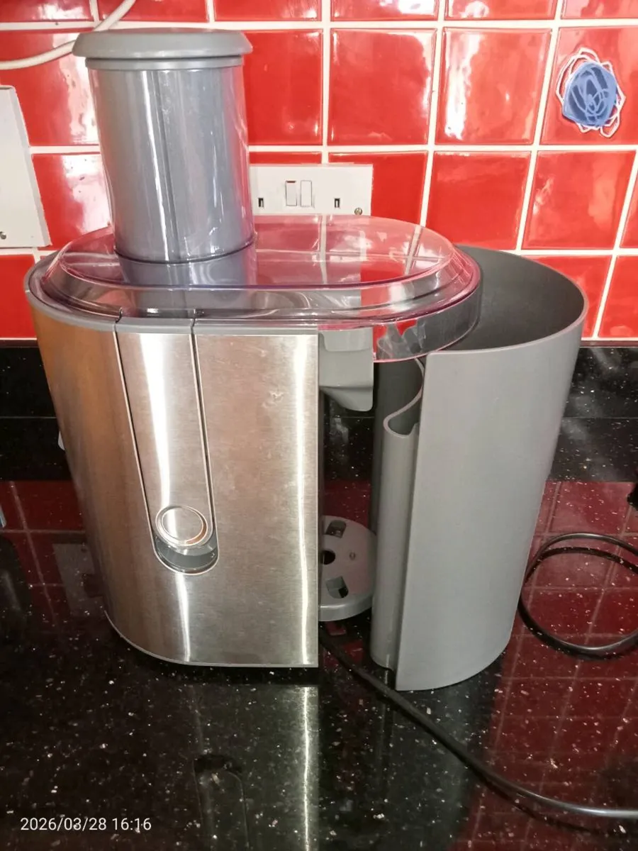 Juice and capsule coffee maker - Image 2