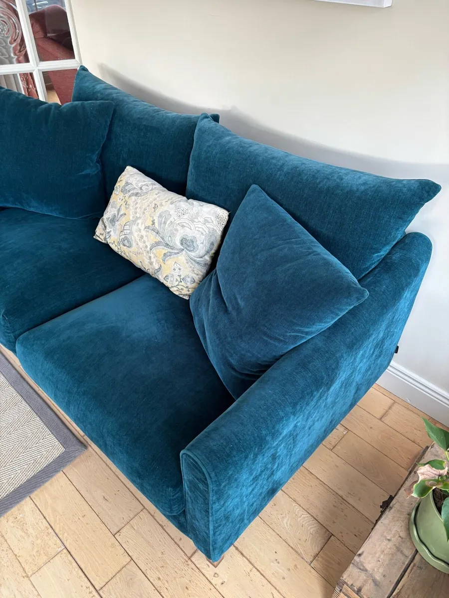 Couch - Image 3