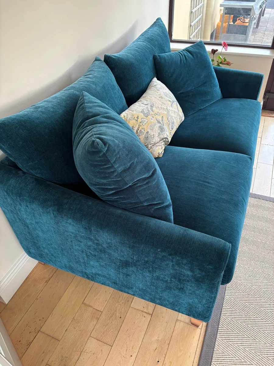 Couch - Image 2
