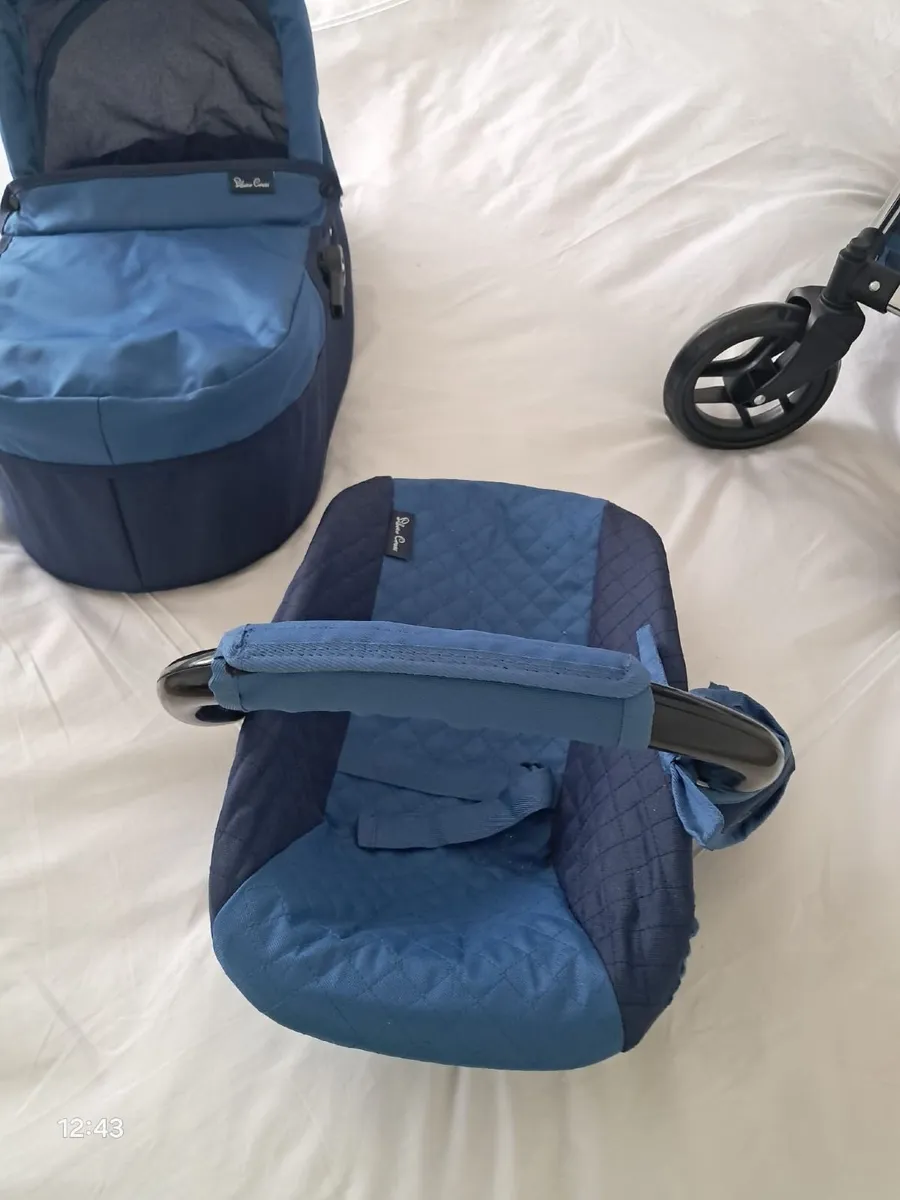 Silver Cross Dolls Travel System – Like New - Image 2