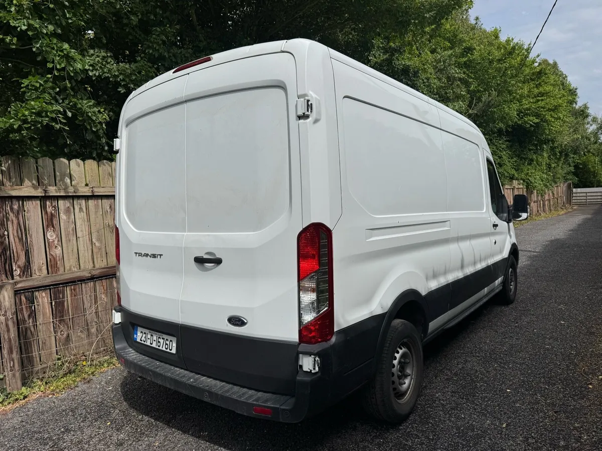 Ford Transit 2023 - Image 2