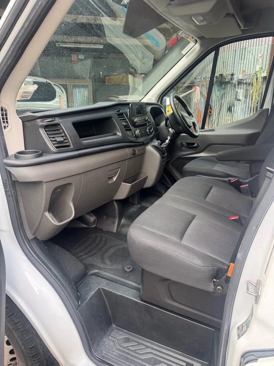 Ford Transit 2023 - Image 3