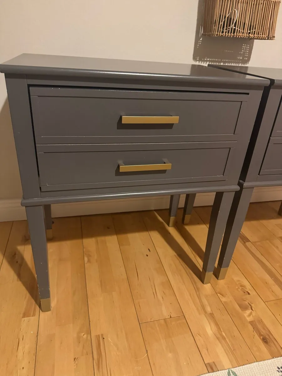 2 x Bedside lockers - Image 2