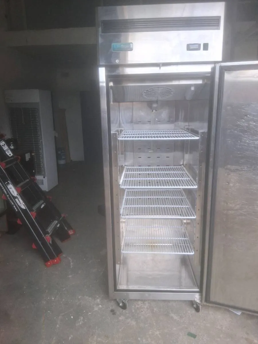 Single door fridge - Image 2
