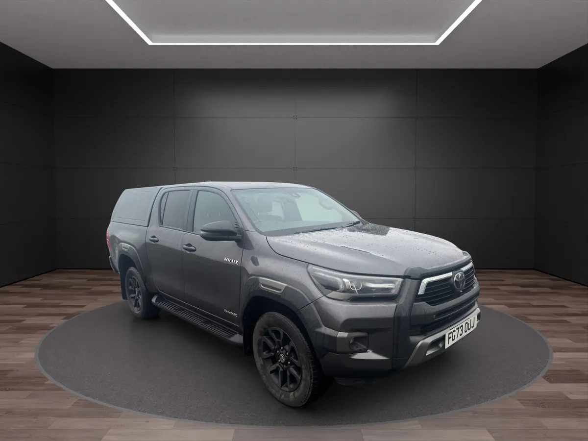 Toyota Hilux 2023 Invincible X - Image 2