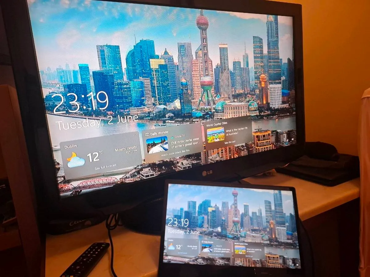 LG 37" TV - Image 2