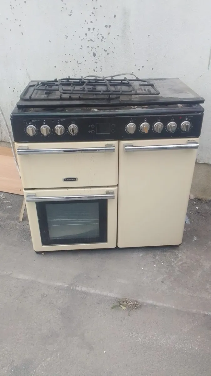Gas cooker - Image 1