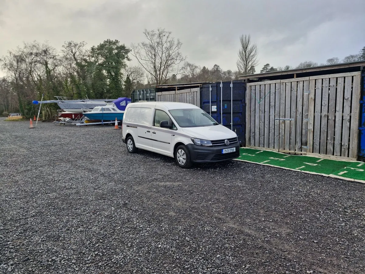 171 Volkswagen Caddy Maxi  -Taxed & Tested- Xtras - Image 4