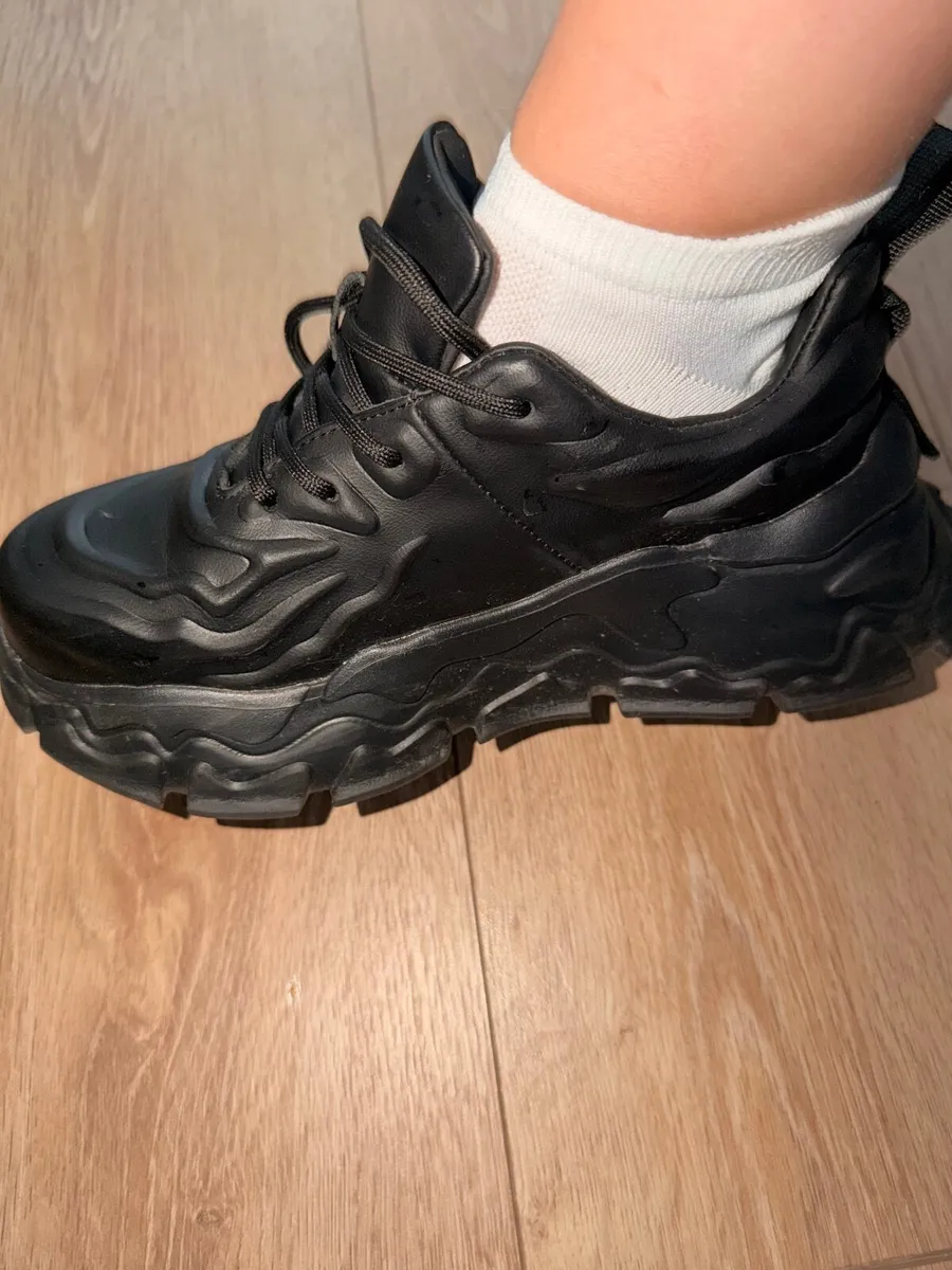 Shoes - Image 2