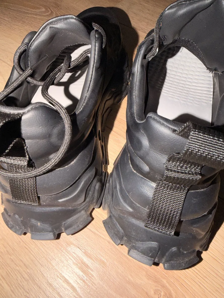 Shoes - Image 4