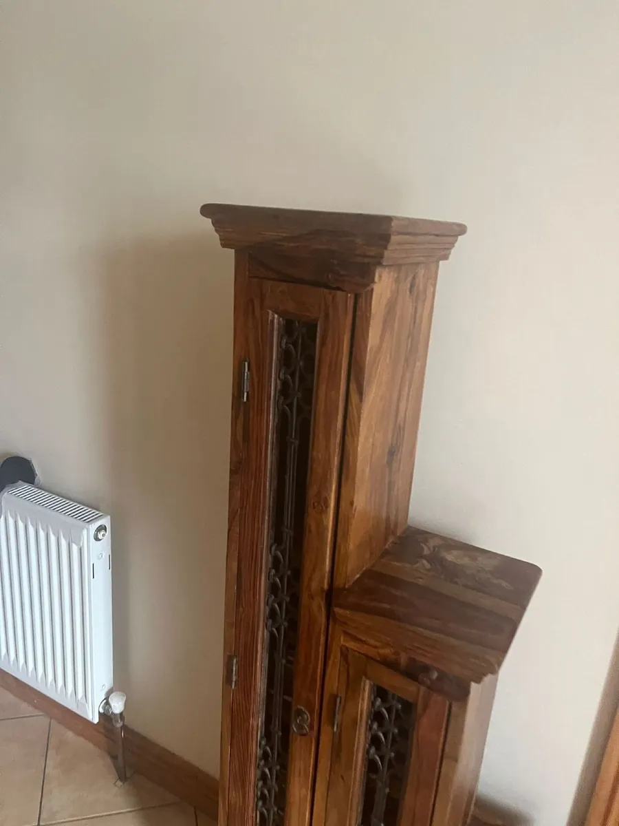 WOODEN STAND - Image 4