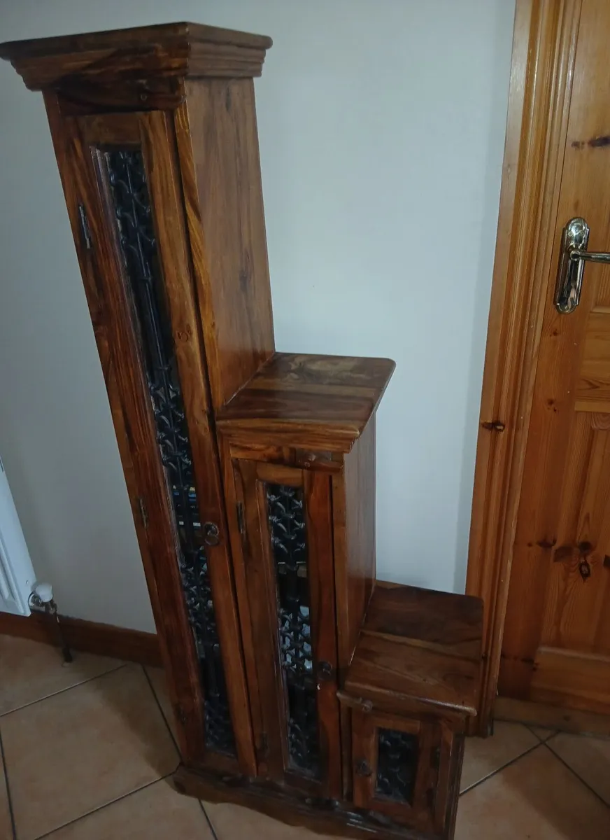 WOODEN STAND - Image 1