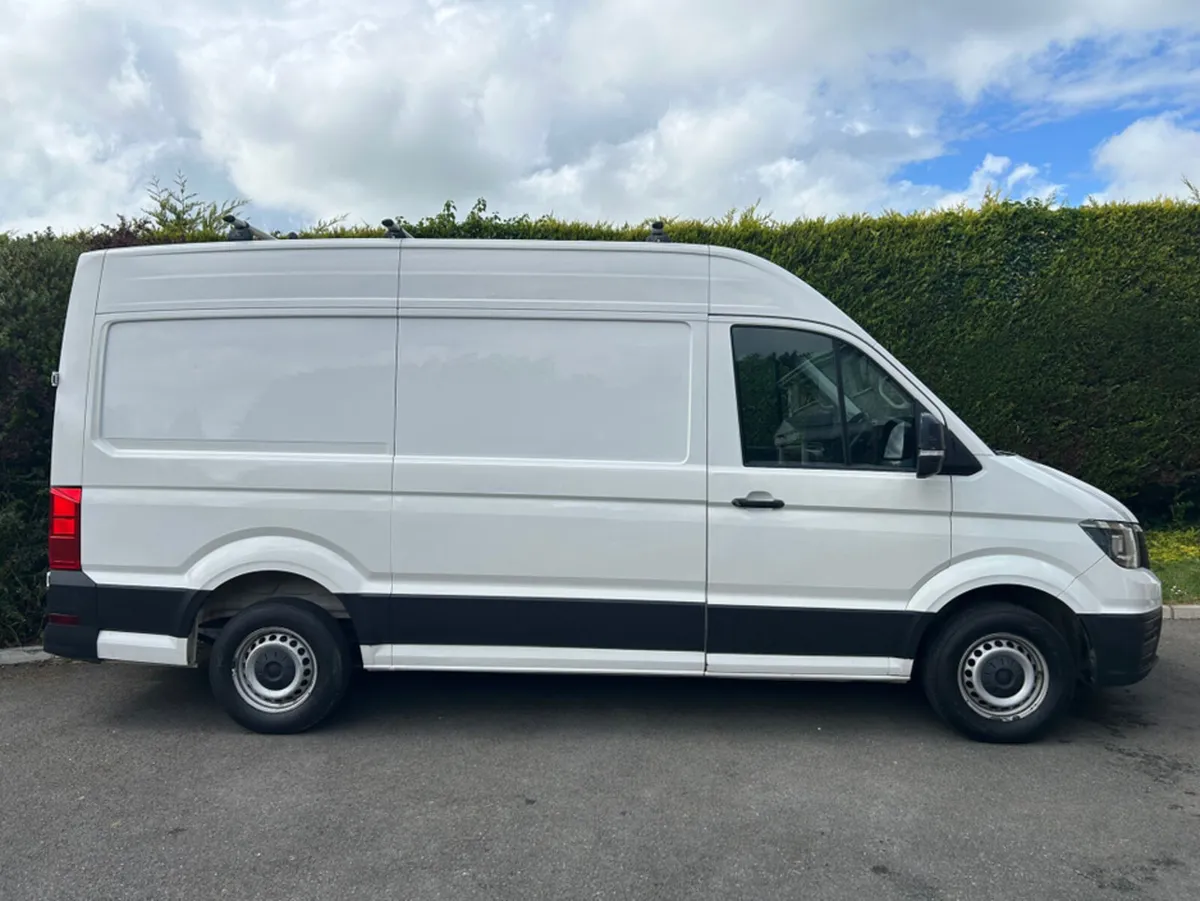Volkswagen Crafter 35 MWB 140HP MANUAL 6SPEED FWD - Image 1