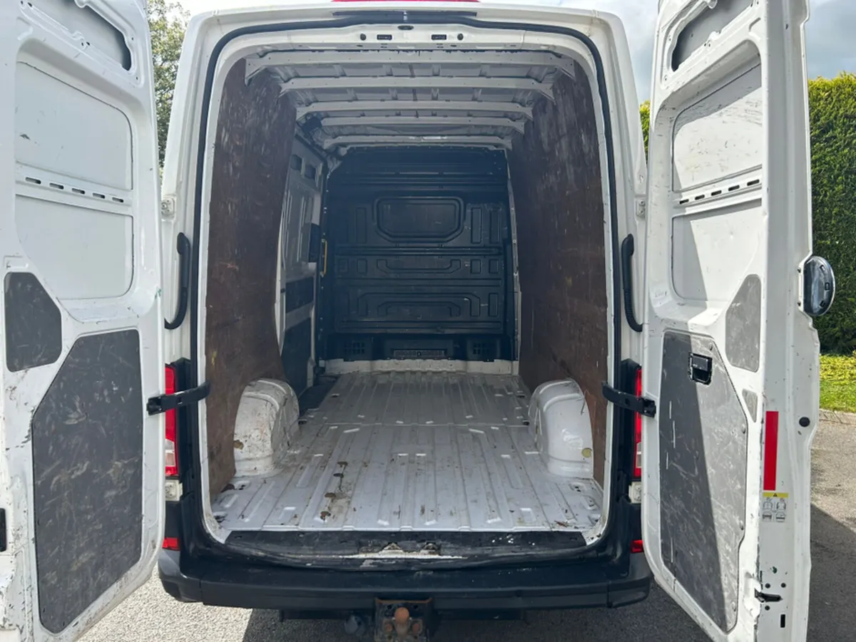 Volkswagen Crafter 35 MWB 140HP MANUAL 6SPEED FWD - Image 3