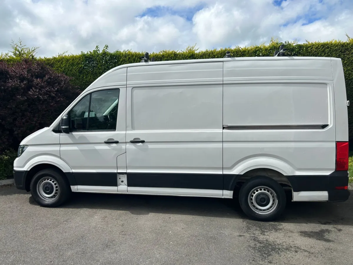 Volkswagen Crafter 35 MWB 140HP MANUAL 6SPEED FWD - Image 4