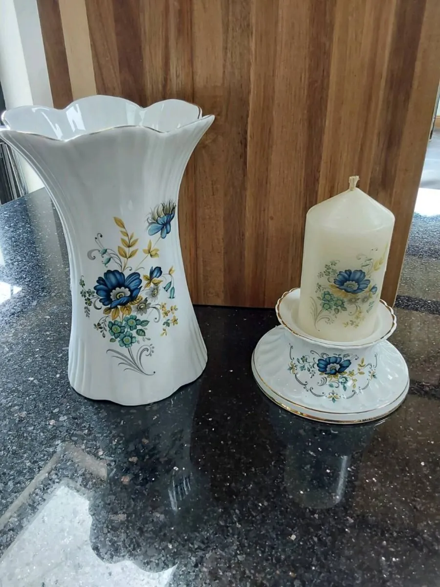 Royal Tara Vase, Candle Holder,and Candle - Image 2