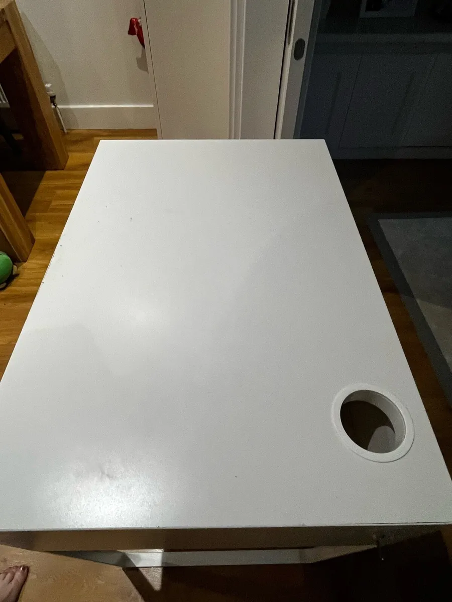 ikea desk - Image 1
