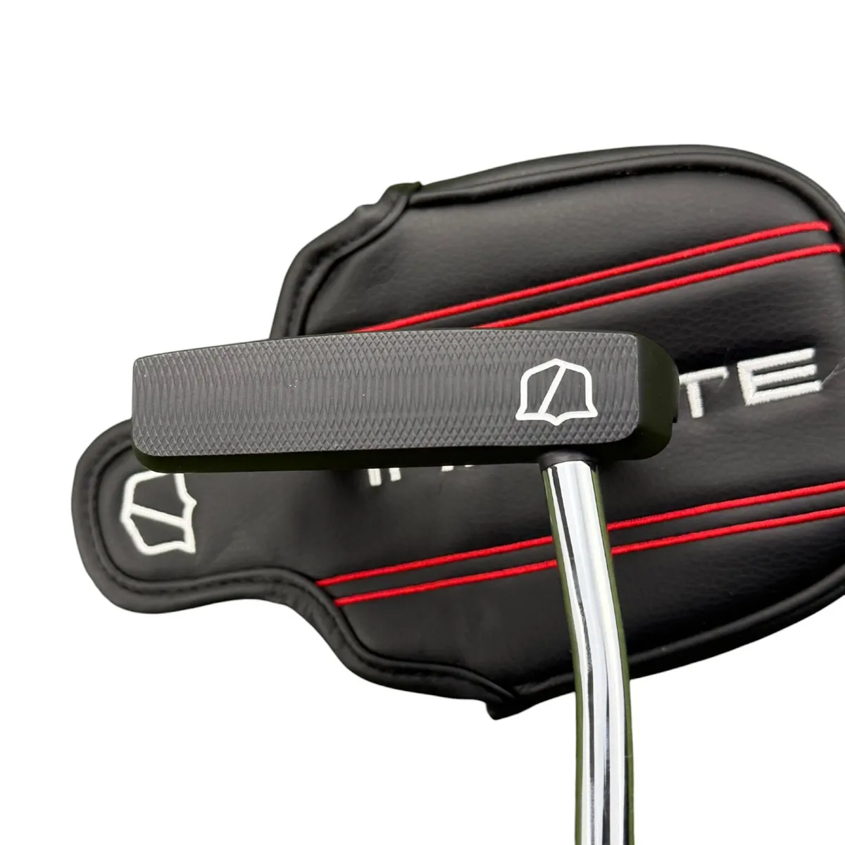 Wilson Infinite Bucktown 2024 Putter / 34'' - Image 3