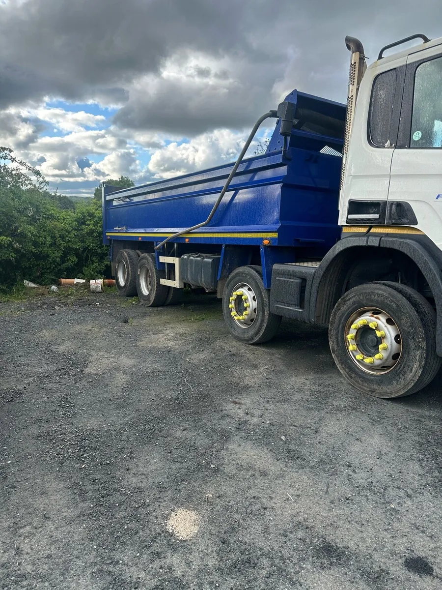 Scania tipper - Image 1