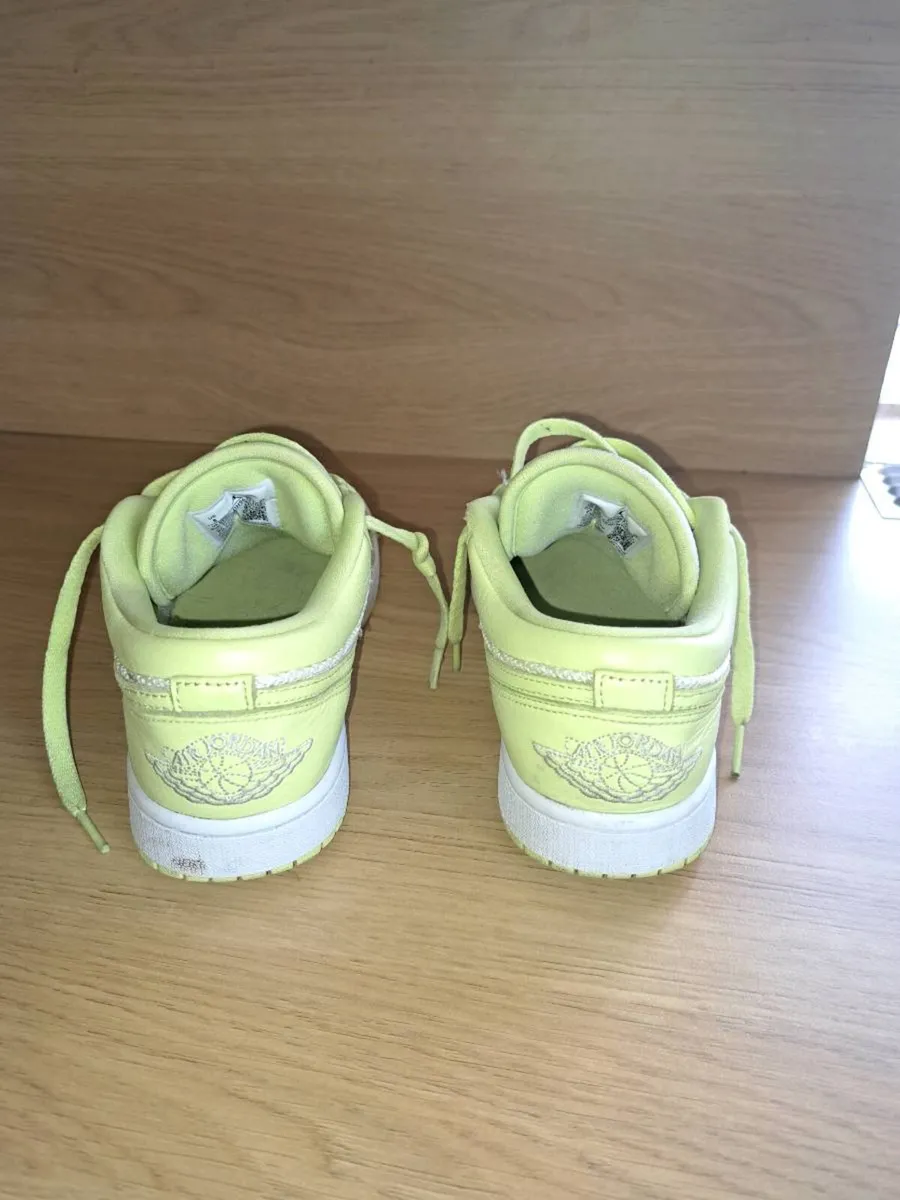 Air Jordan 1 Low GS Shoes - Image 3
