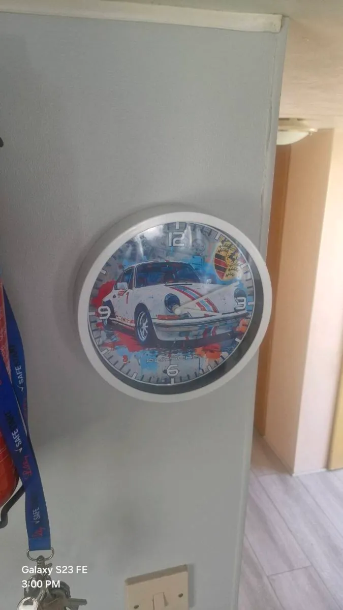 Porshe wall clock, - Image 1