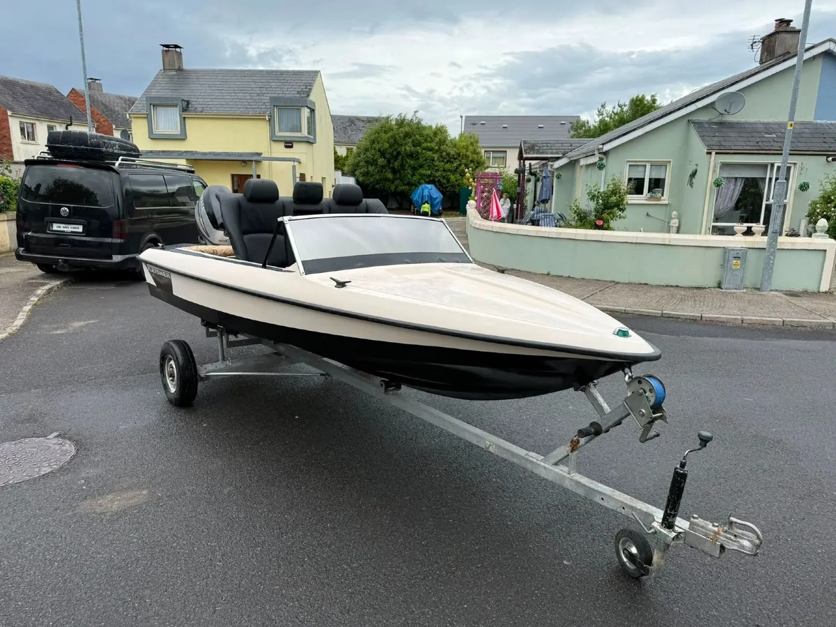 Fletcher Speed boat - Image 1