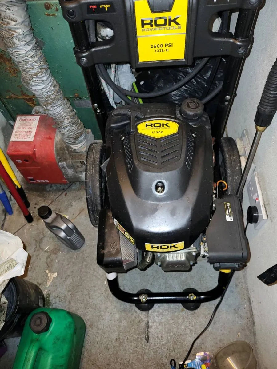 ROK petrol power washer - Image 2