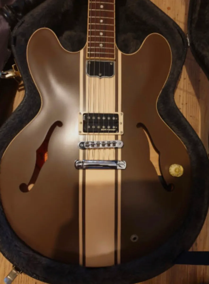 Gibson ES-333 Tom Delonge Signature Series - Image 2
