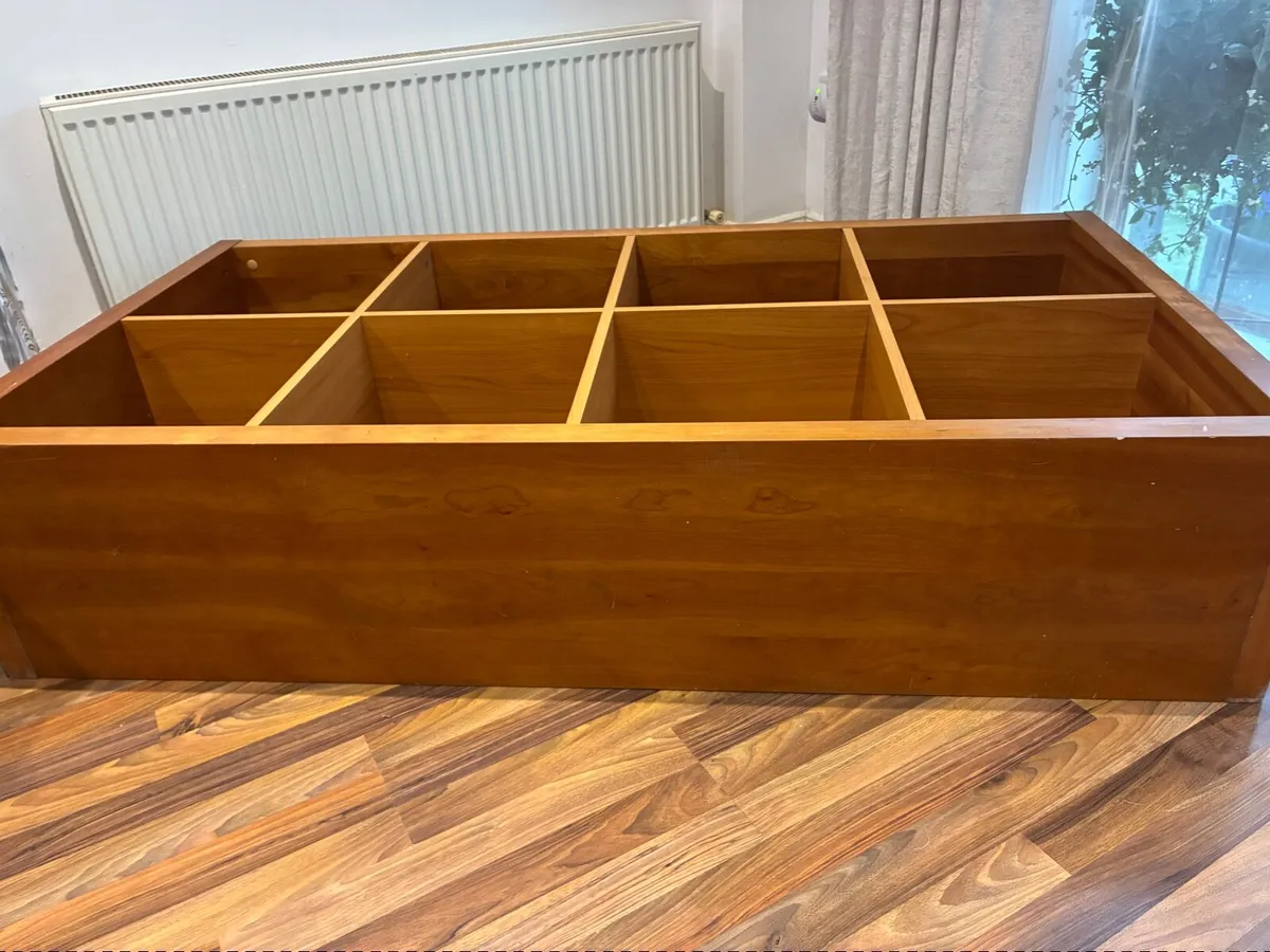 IKEA Kallix 8 cube storage unit - Image 4