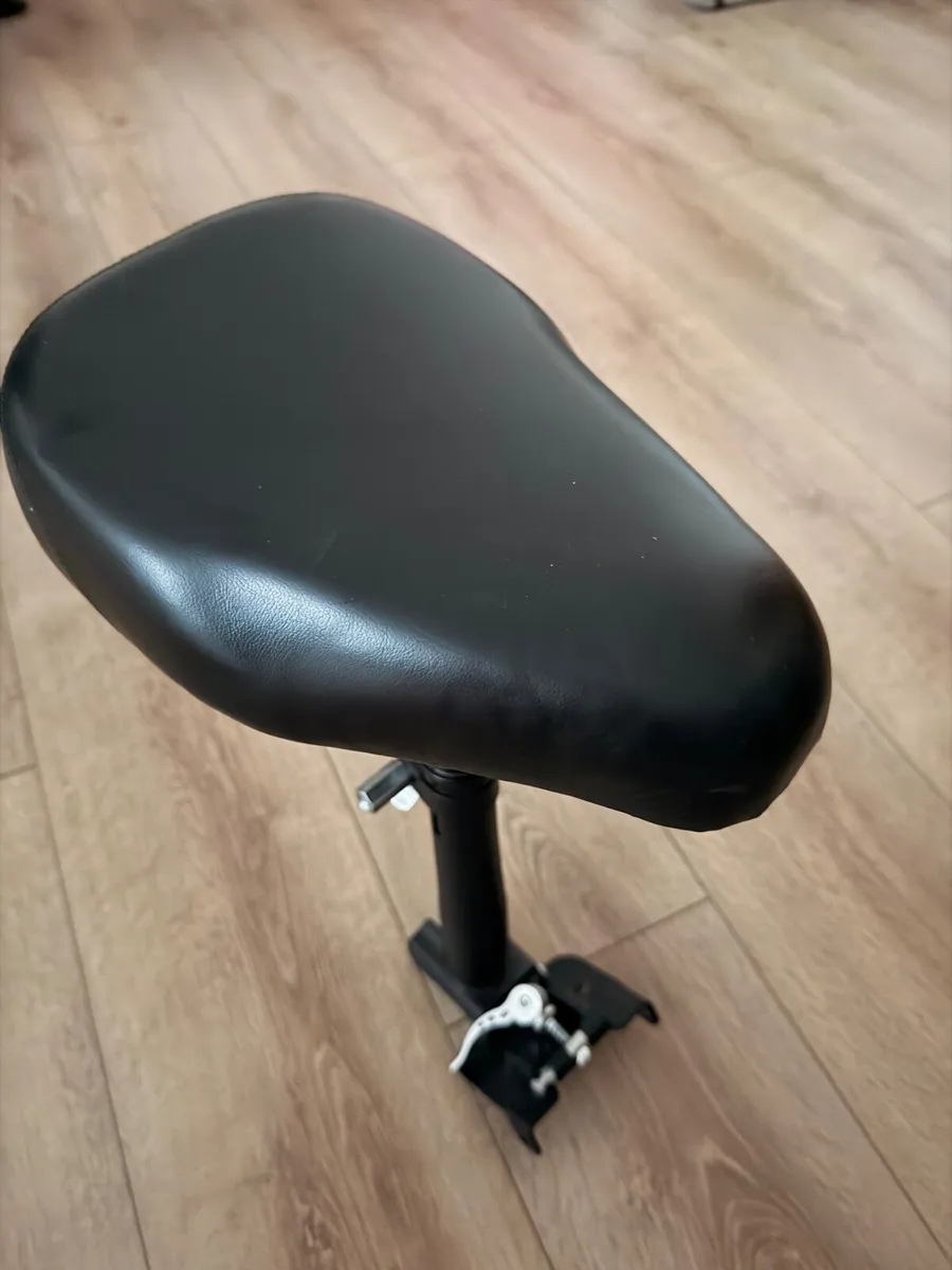 Scooter - Image 2