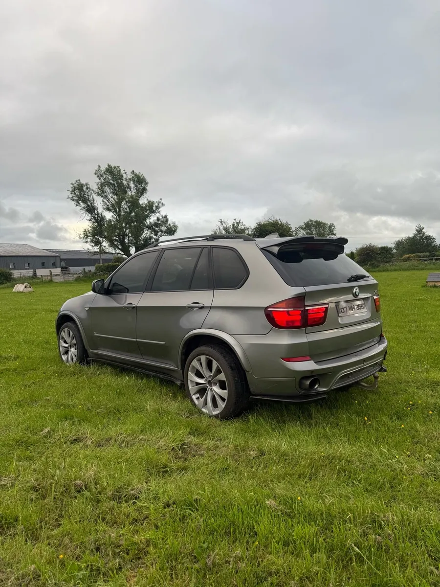 X5 e70 crew cab M57 M sport (pan roof ) - Image 4