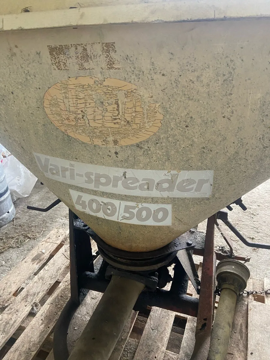 Vicon Fertiliser spreader - Image 2