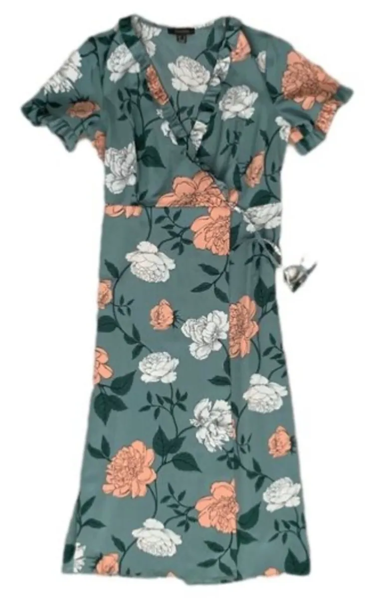 Beautiful Ladies Floral Wrap Dress: Size 10 - Image 2