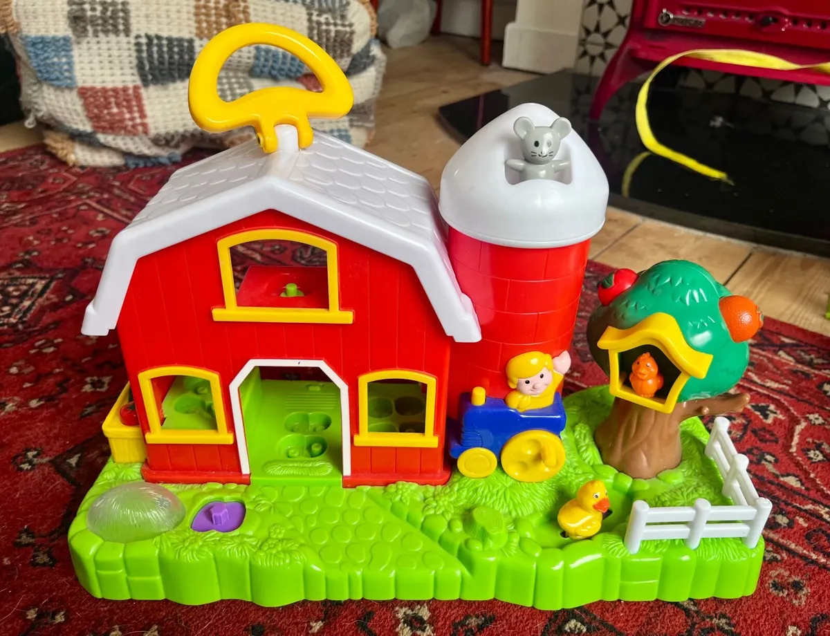 Big Steps Old MacDonald Farm and Tractor Playset. - Image 2