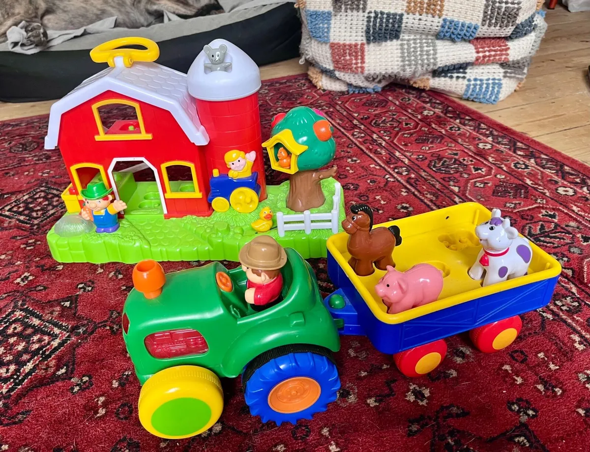 Big Steps Old MacDonald Farm and Tractor Playset. - Image 1