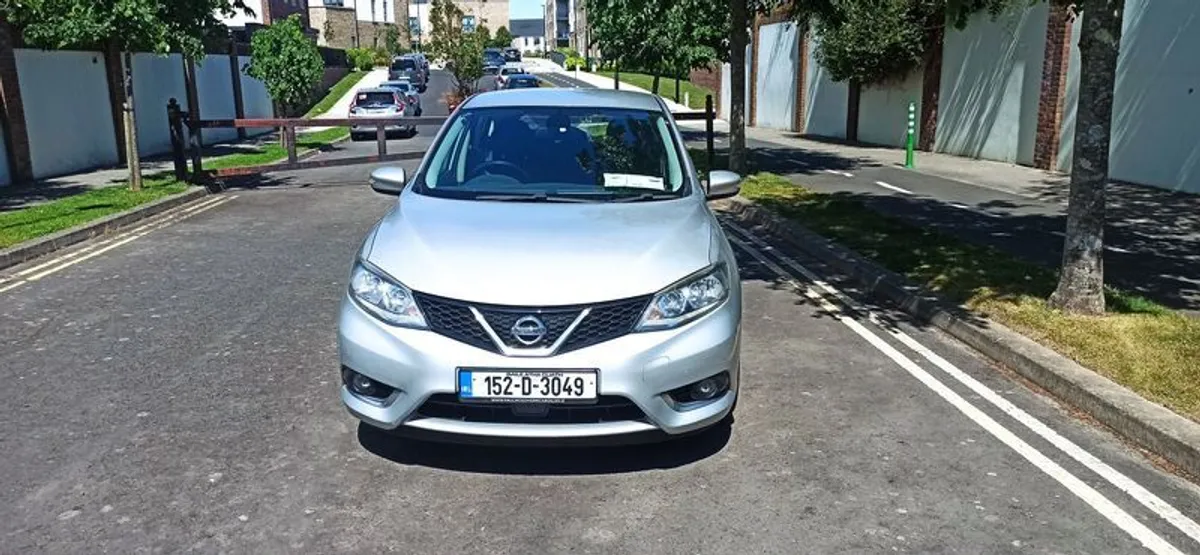 2015 Nissan Pulsar - For parts or repair - Image 3