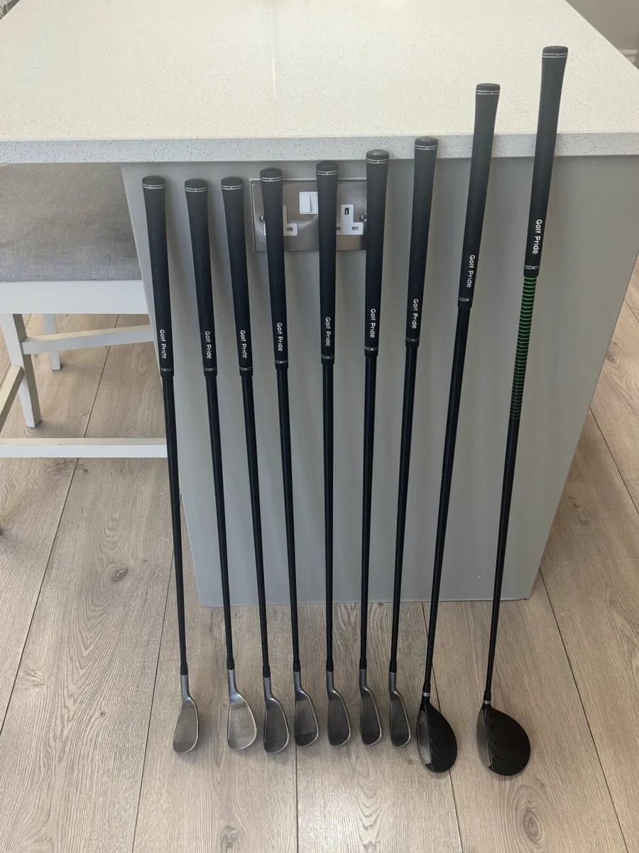 Left Handed PING Prodi G Golf Clibs - Image 1