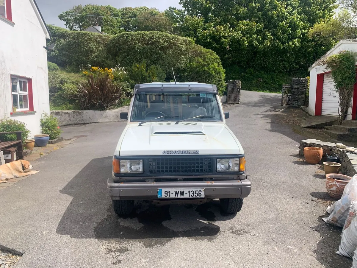Isuzu Trooper 1991 - Image 2