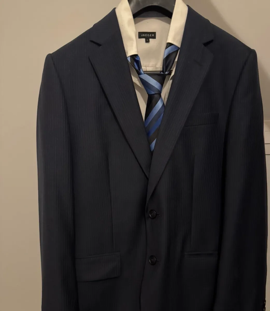 Jäger Navy Suit with Shirt&Tie - Image 1