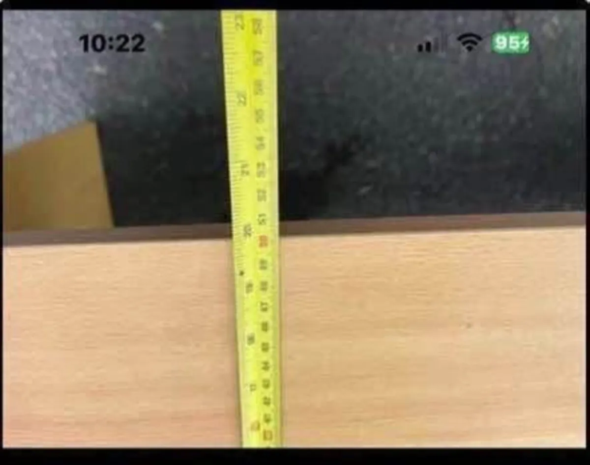 Desk - Image 2
