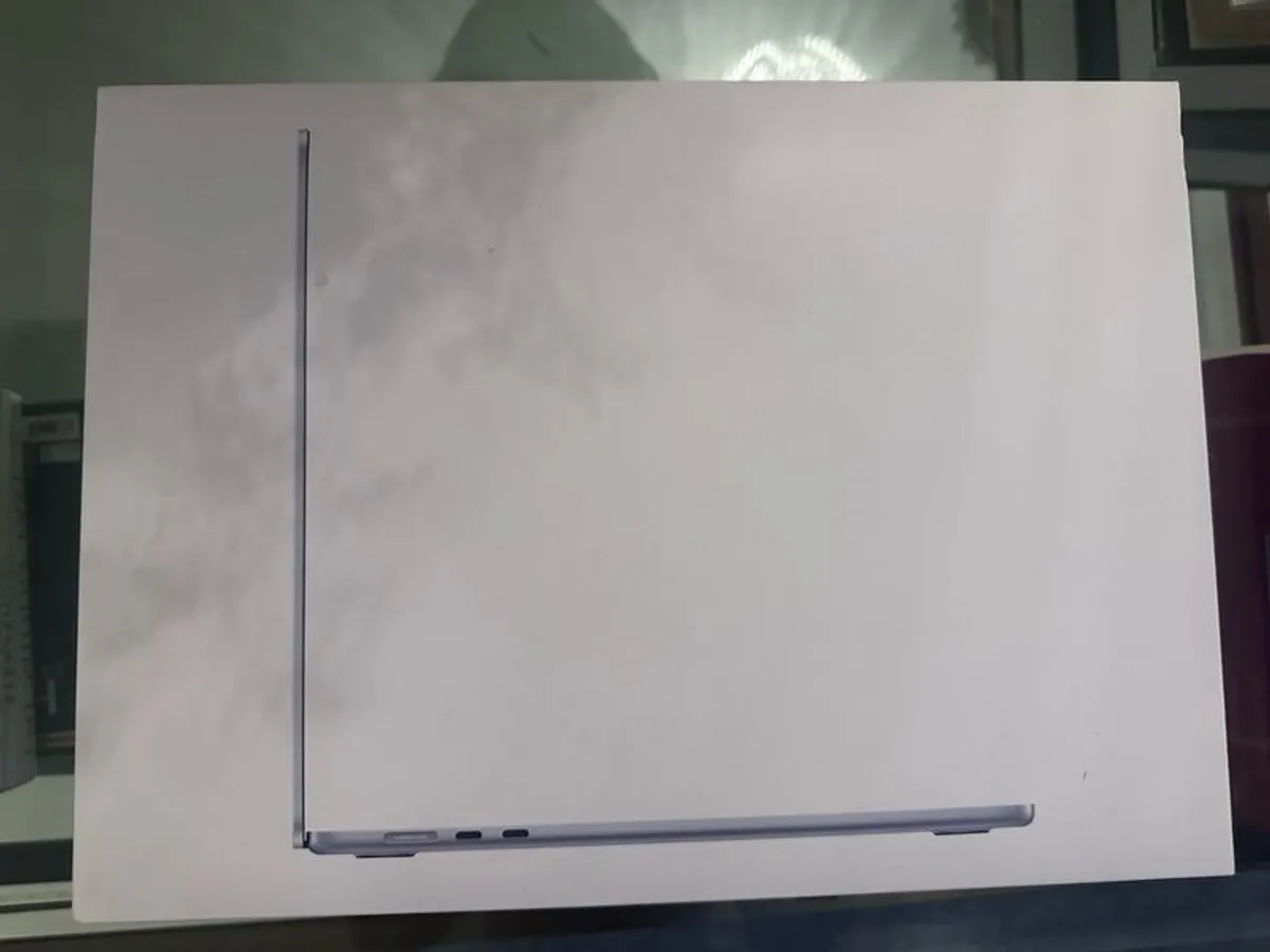 MacBook Air 15-inch - M4 - Image 4